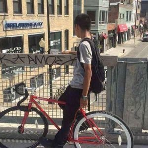 Meet your Posher, Jonathan